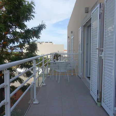 Gloria Maris Gardens Διαμέρισμα *